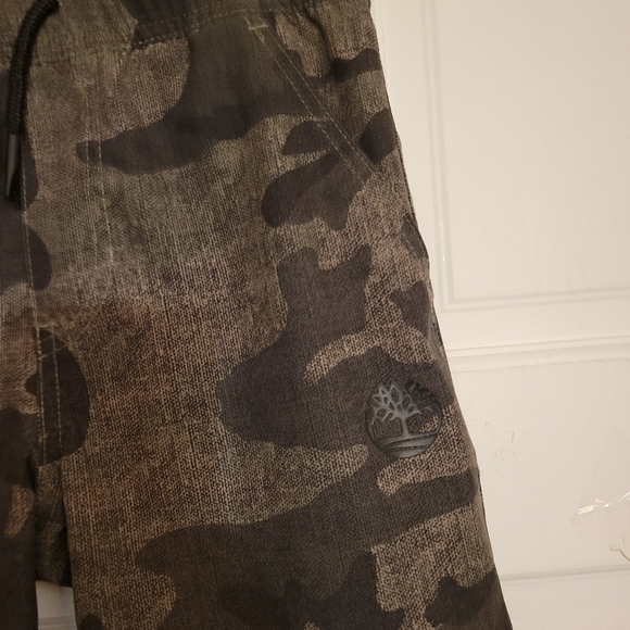 Timberland Boys Camouflage Shorts Dark-Olive Green S/P/CH - Picture 4 of 12